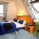 Hotel Rheinhotel Vier Jahreszeiten 3*