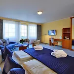 Rheinhotel Vier Jahreszeiten ホテル バート・ブライジク