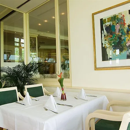 Rheinhotel Vier Jahreszeiten מלון 3*