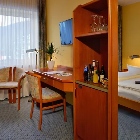 Rheinhotel Vier Jahreszeiten מלון באד ברייסיג