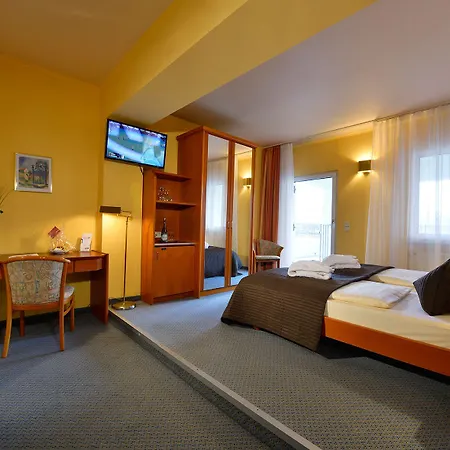 Rheinhotel Vier Jahreszeiten Отель