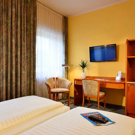 호텔 Rheinhotel Vier Jahreszeiten