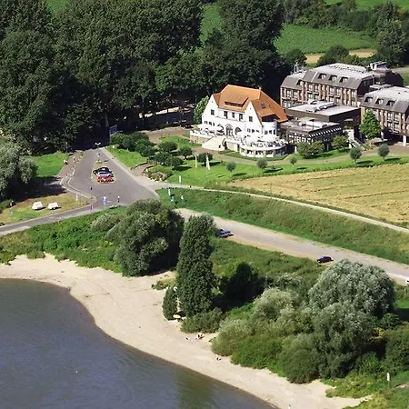 Rheinhotel Vier Jahreszeiten Отель 3*