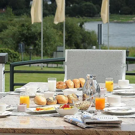 Rheinhotel Vier Jahreszeiten 3* באד ברייסיג