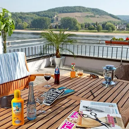 Hotel Rheinhotel Vier Jahreszeiten 3*
