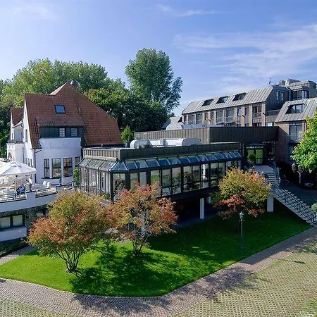 Rheinhotel Vier Jahreszeiten Отель 3*