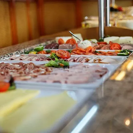 Rheinhotel Vier Jahreszeiten Отель