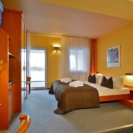 Отель Rheinhotel Vier Jahreszeiten