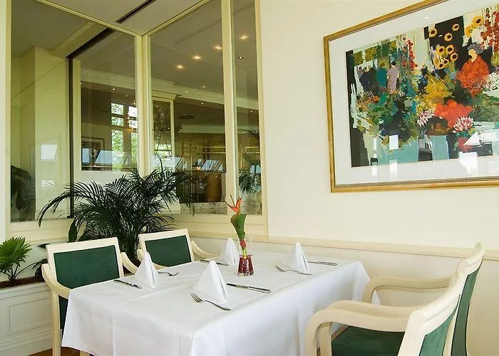 Rheinhotel Vier Jahreszeiten Hotel 3*