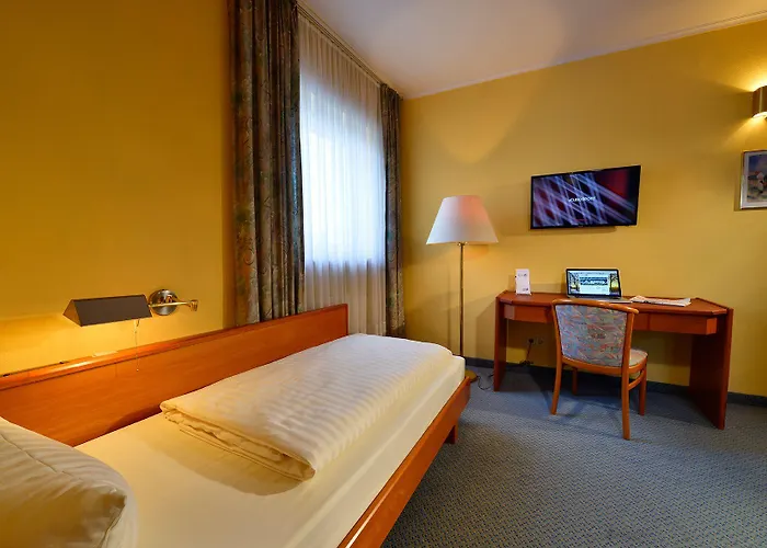 Hotel Rheinhotel Vier Jahreszeiten 3*