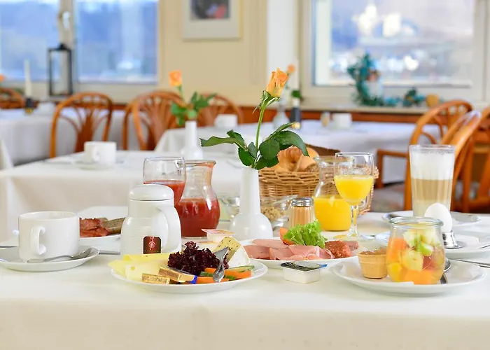 酒店 Rheinhotel Vier Jahreszeiten 3*