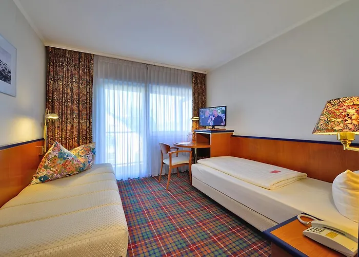 酒店 Rheinhotel Vier Jahreszeiten 巴特布雷希格