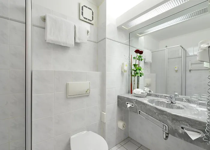 Rheinhotel Vier Jahreszeiten